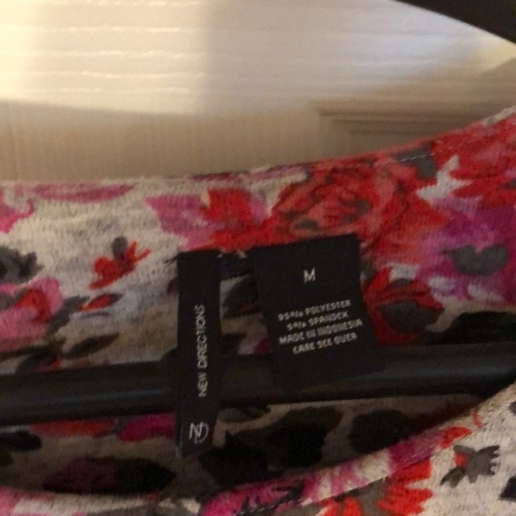 Quarter length peplum top - Picture 5 of 5